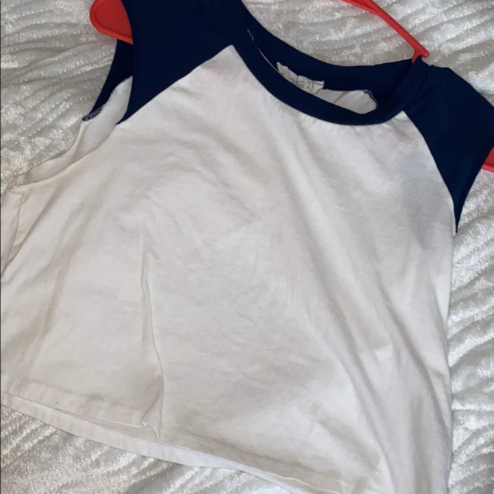 Sleeveless crop top